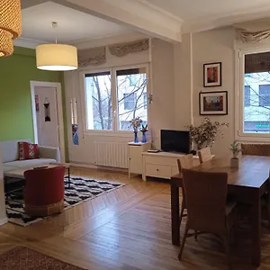 https://apartamento-guggenheim-gran-ubicacion-y-vistas.sansebastianhotels.net